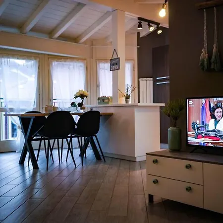 L'attico Del * セスト・カレンデ